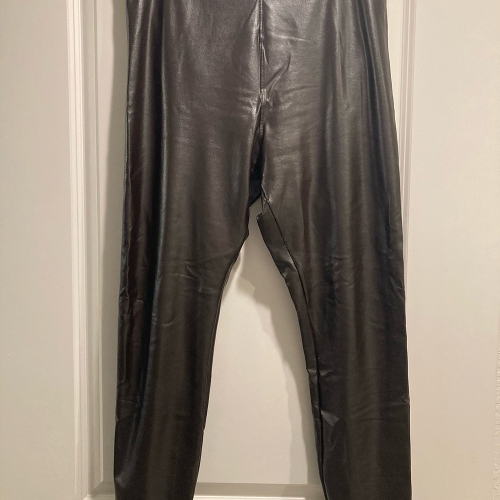 Women’s Black Leather Leggings